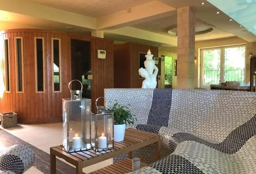 فندق Gdańsk Dworek Banino