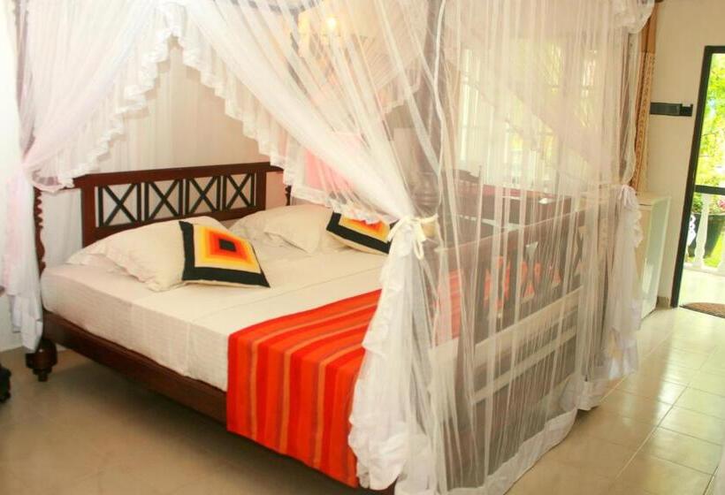 فندق Flower Garden