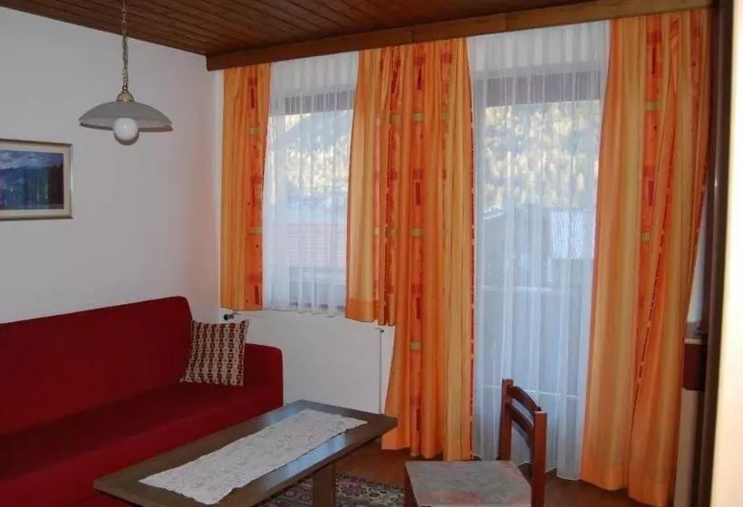 ホテル Gasthof Hofer