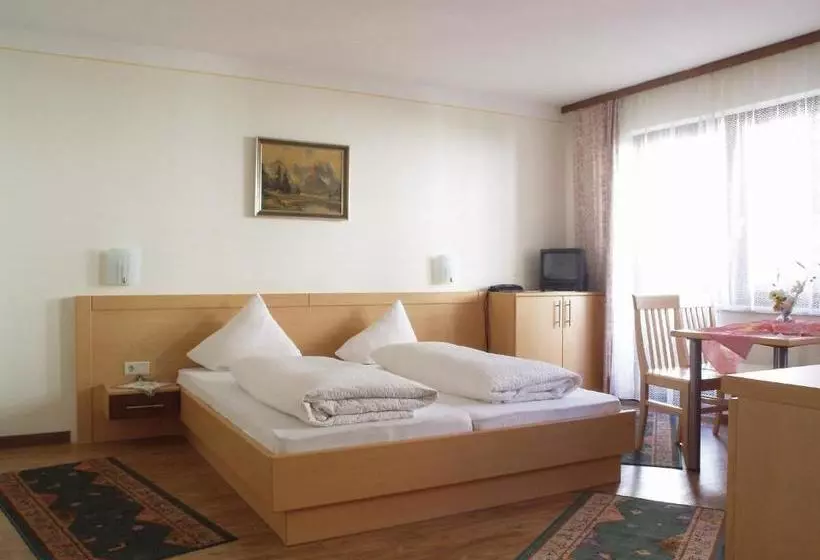 ホテル Gasthof Hofer