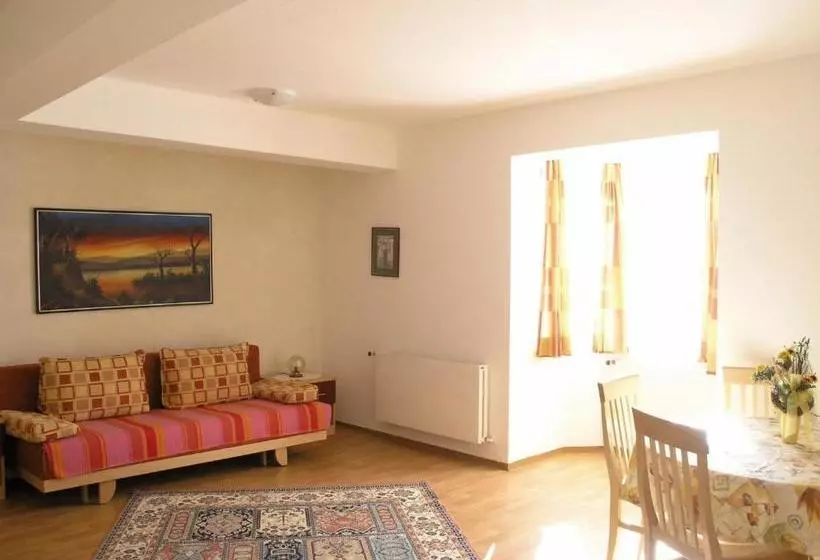 ホテル Gasthof Hofer