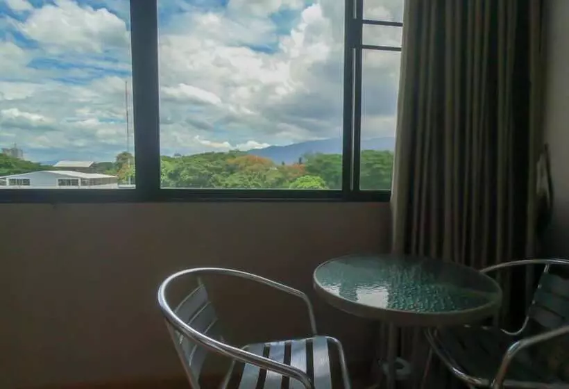 Отель Inspire House