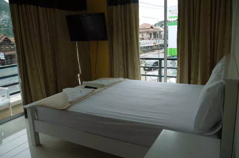 هتل J Apartment