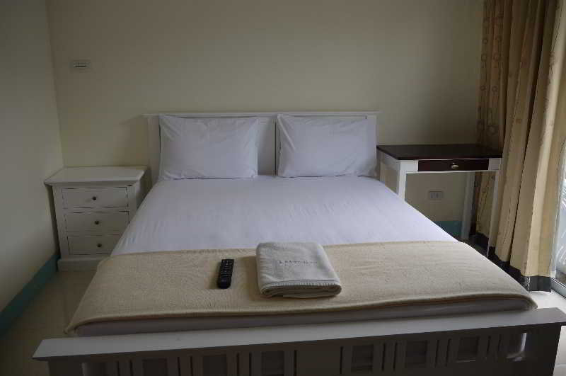 فندق J Apartment