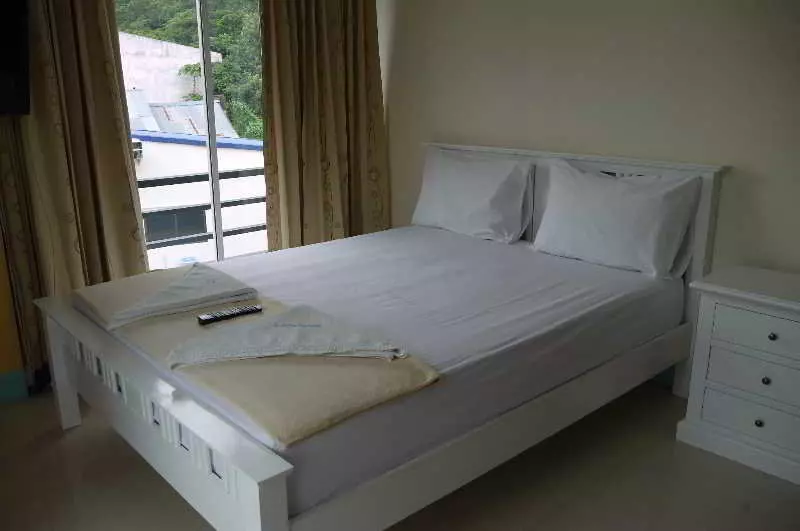 هتل J Apartment