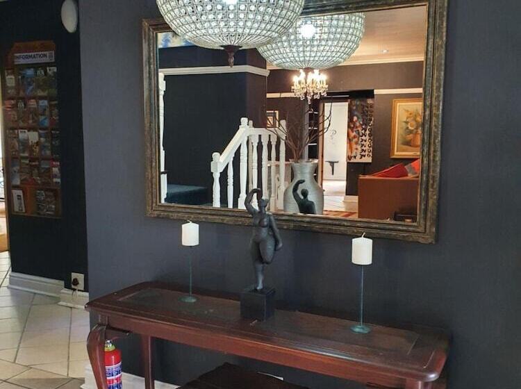 בית מלון כפרי Knysna Wayside Inn