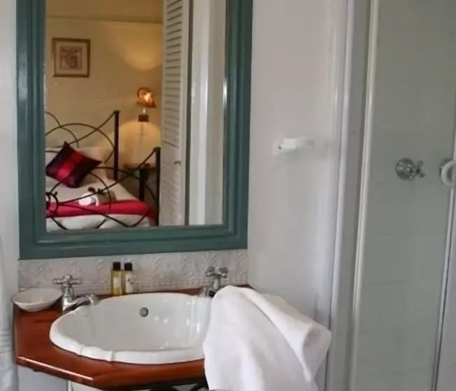 בית מלון כפרי Knysna Wayside Inn