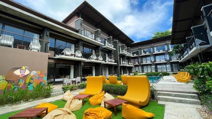 호텔 Lalune Beach Resort