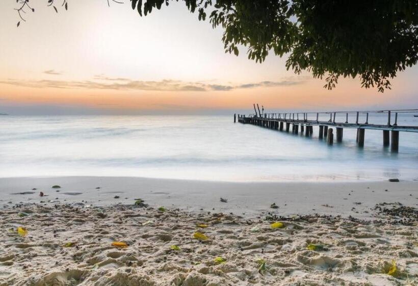 호텔 Lalune Beach Resort