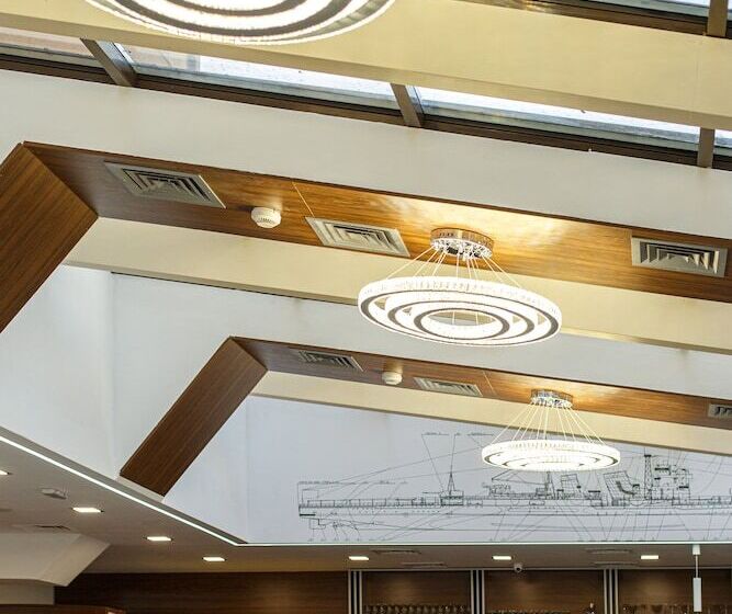 فندق Lira Pacific Apart