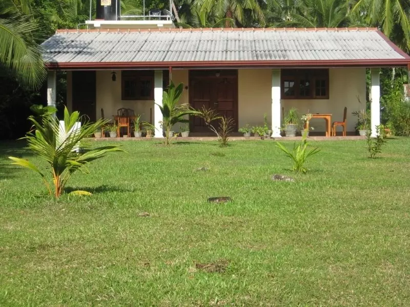 Hotelli Mangrove Villa