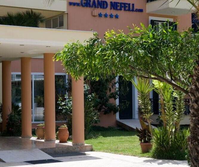 Hotel Grand Nefeli