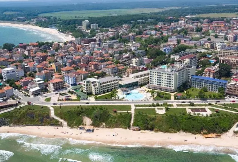 هتل Perla Beach Luxury All Inclusive & Free Beach Access