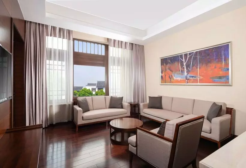 ホテル Radisson Blu Resort Wetland Park