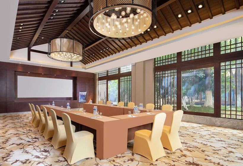 酒店 Radisson Blu Resort Wetland Park