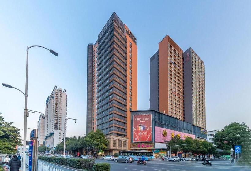 Otel Ramada Yichang