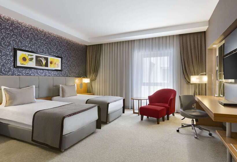 Отель Ramada Plaza By Wyndham Izmit