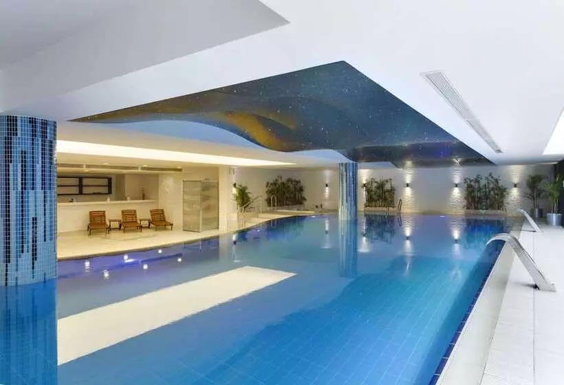 ホテル Ramada Plaza By Wyndham Izmit