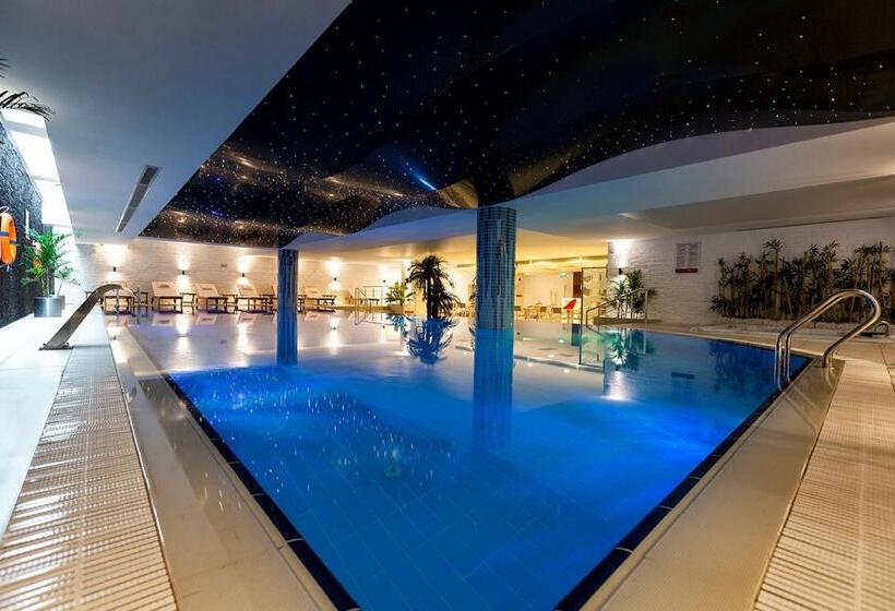 Отель Ramada Plaza By Wyndham Izmit