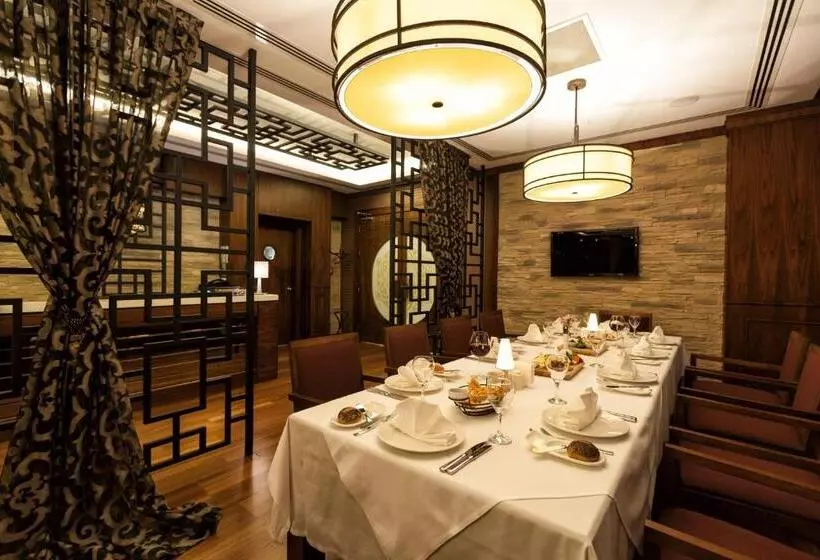 ホテル Ramada Plaza By Wyndham Izmit