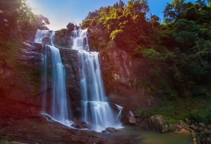 호텔 Ramboda Falls