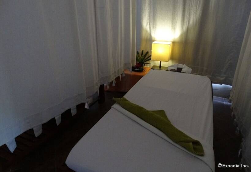 Hotel Four Points By Sheraton Palawan Puerto Princesa