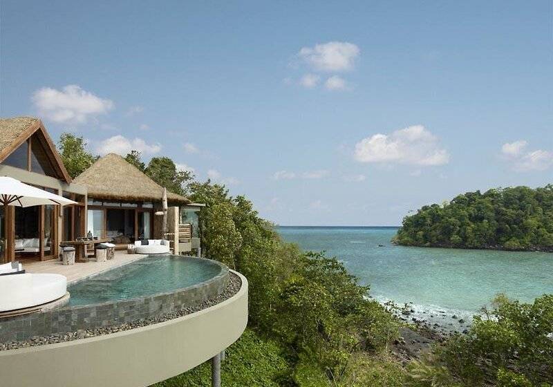 Otel Song Saa Private Island