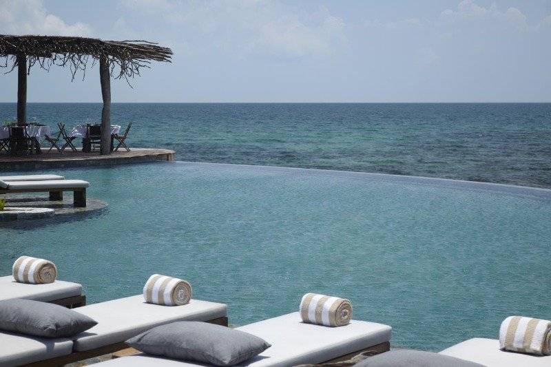 Otel Song Saa Private Island