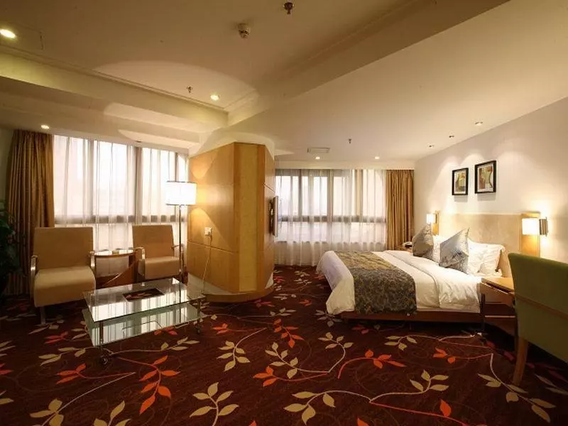 Отель South China Laguna Shenzhen Luohu