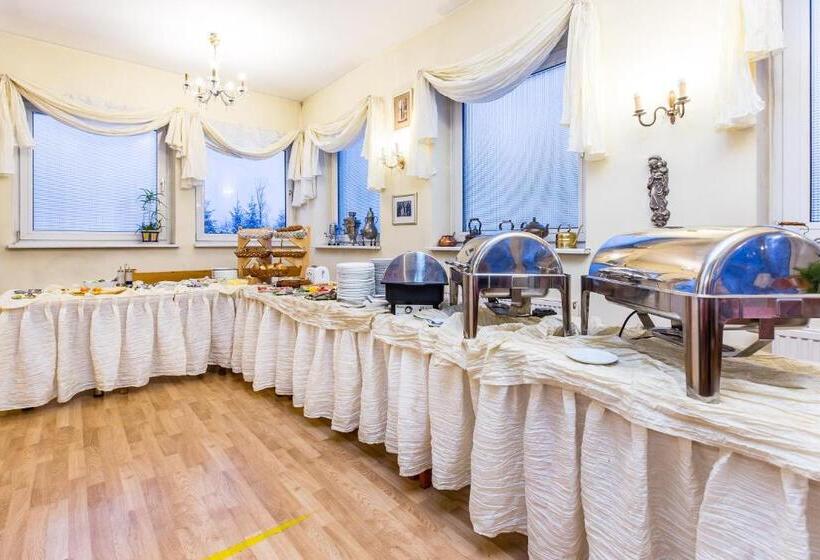 בית מלון כפרי Willa Carlton