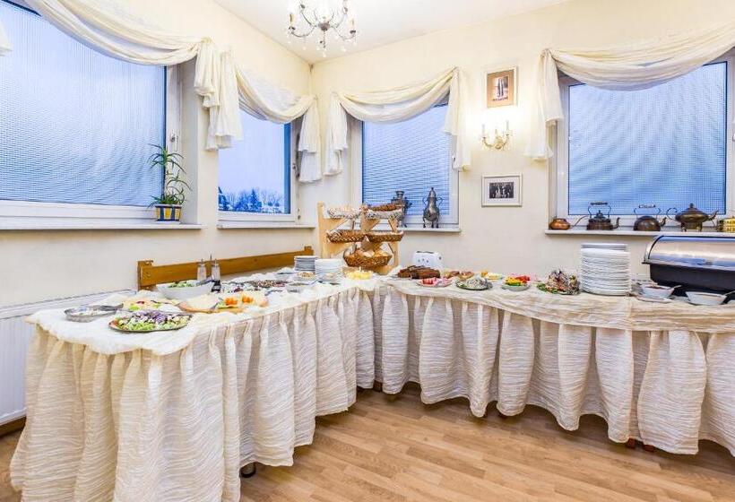 בית מלון כפרי Willa Carlton