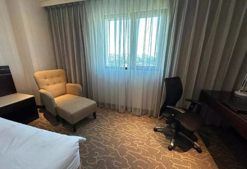 Young Soarlan Hotel Tainan