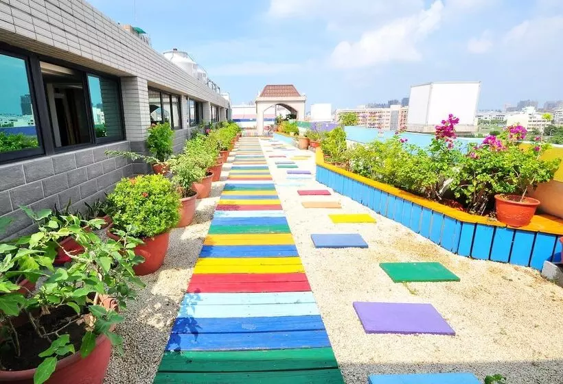 Young Soarlan Hotel Tainan