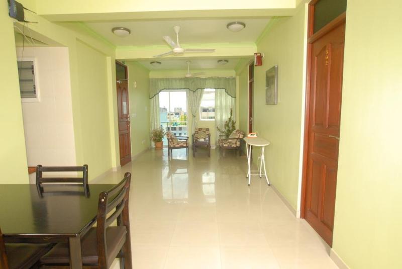 پانسیون House Clover