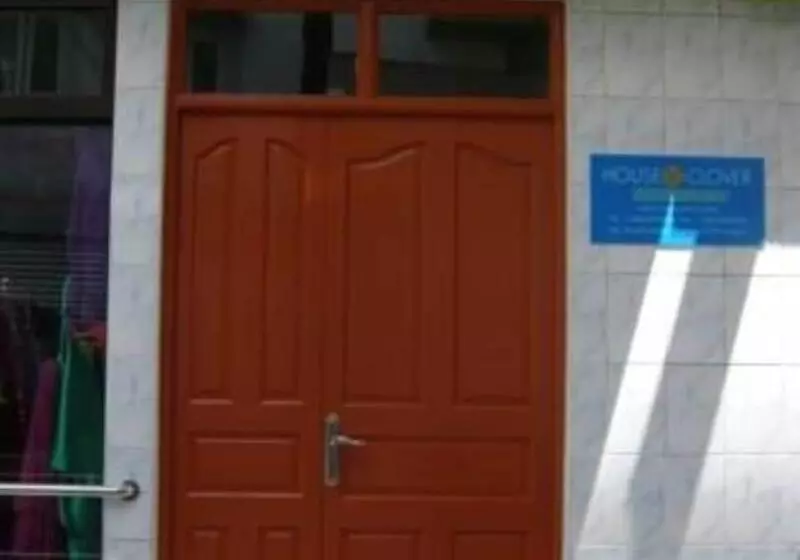 پانسیون House Clover