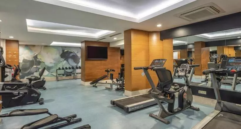 استراحتگاه Wyndham Garden Lara