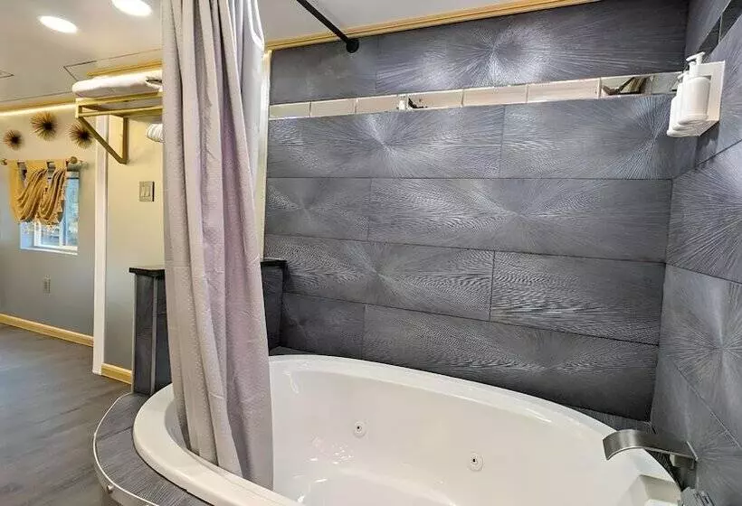 Retkeilymaja Olympic Railway Inn