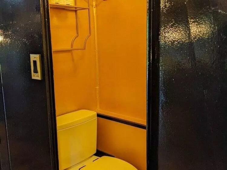 Retkeilymaja Olympic Railway Inn