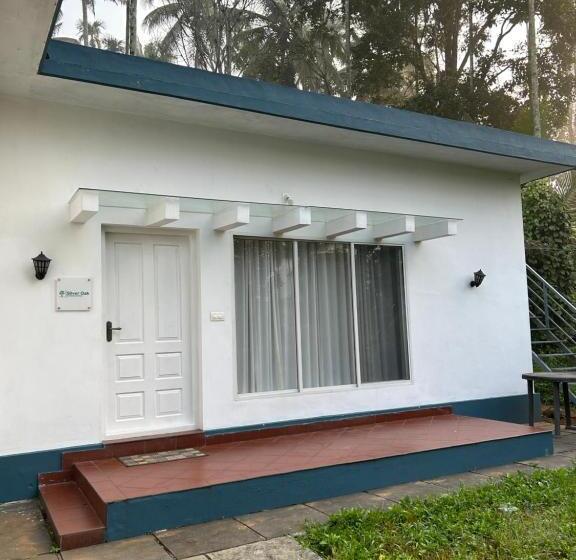 הוסטל Silver Oak By Exuberance Stays