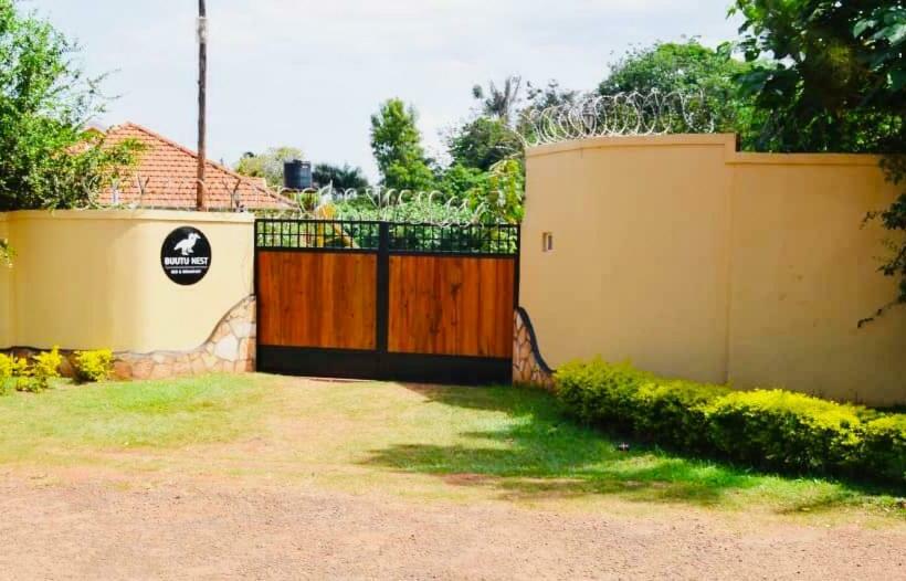 تختخواب و صبحانه Buutu Nest