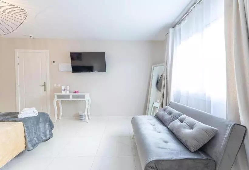 ホテル Residencia Deportiva Rozarossa