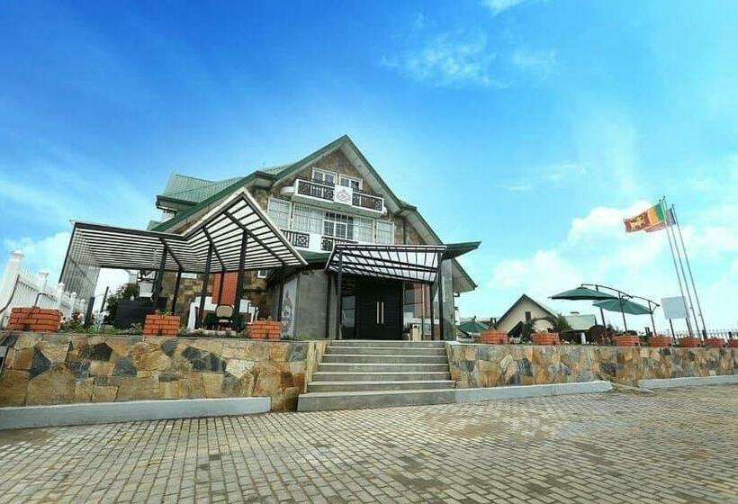 Отель Victoria Court Suites