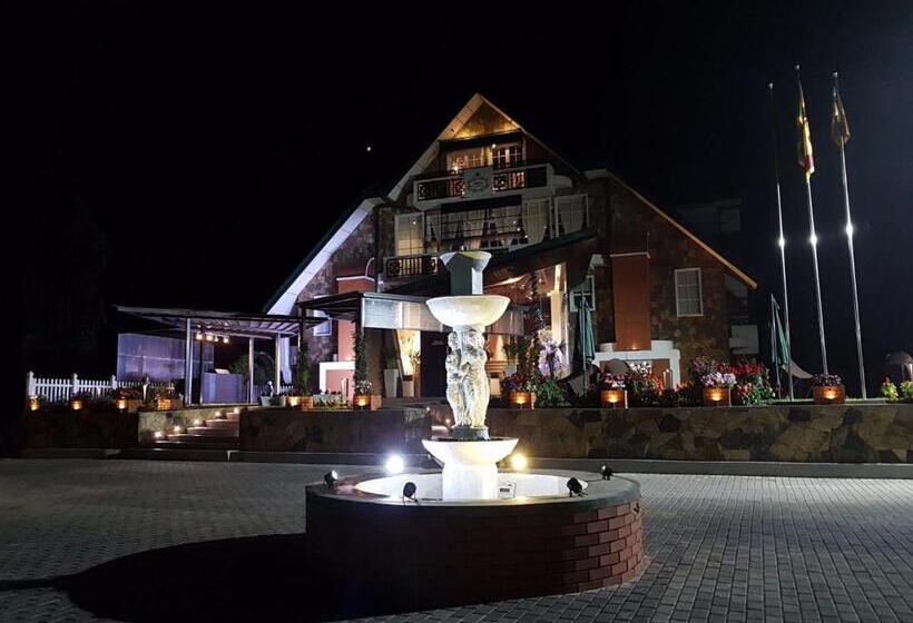 Отель Victoria Court Suites