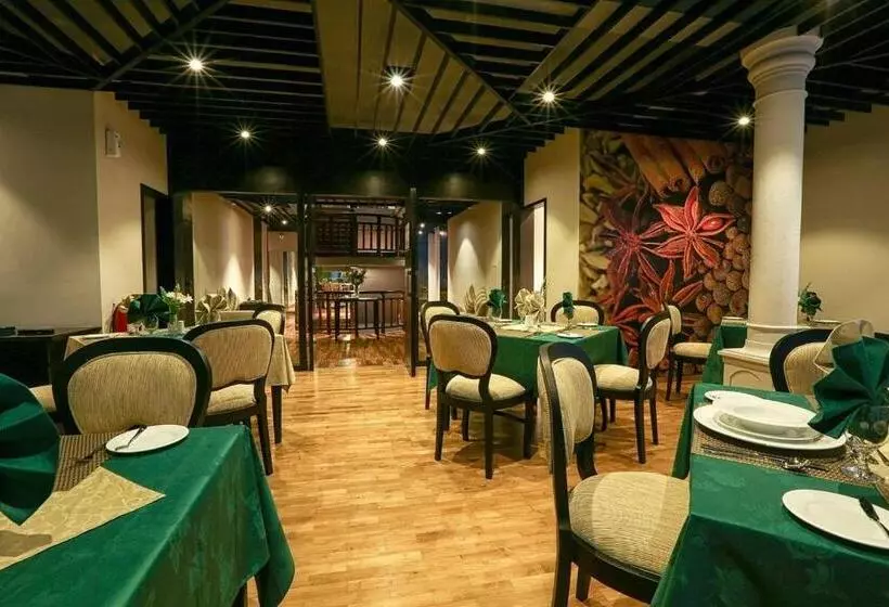 ホテル Victoria Court Suites