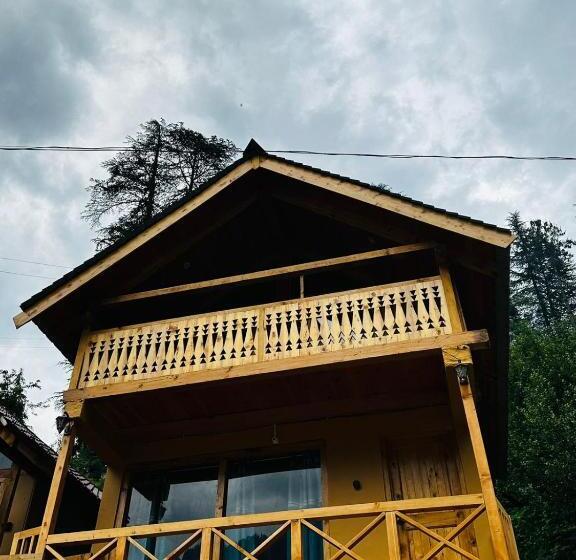 פנסיון Thepahadians Food & Stay