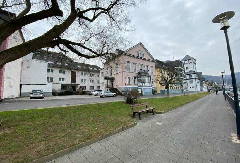 הוסטל Gästehaus Hein