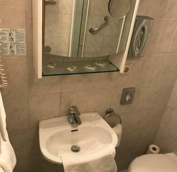 הוסטל Gästehaus Hein