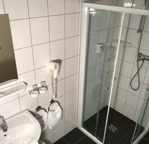 ユースホステル Gästehaus Hein