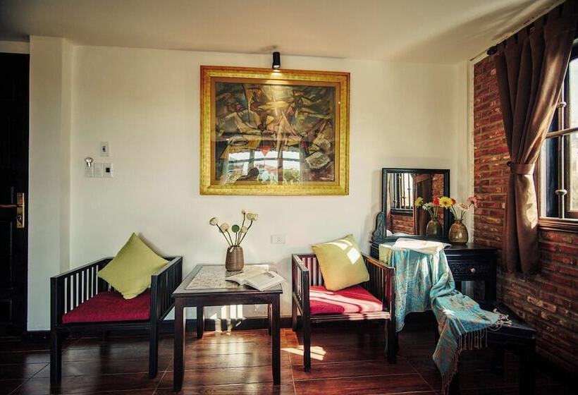 هتل Art Museum Villa Hoi An