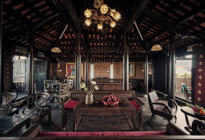 هتل Art Museum Villa Hoi An